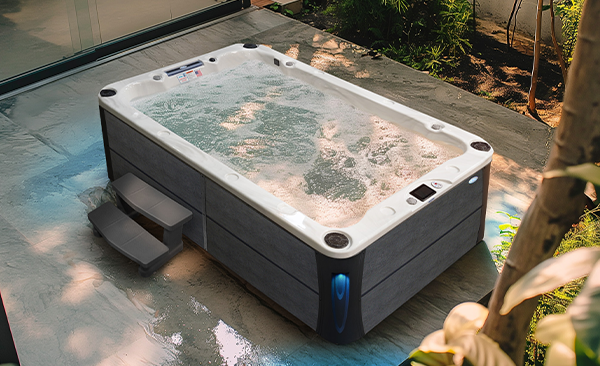 Deck Series Salem hot tubs for sale